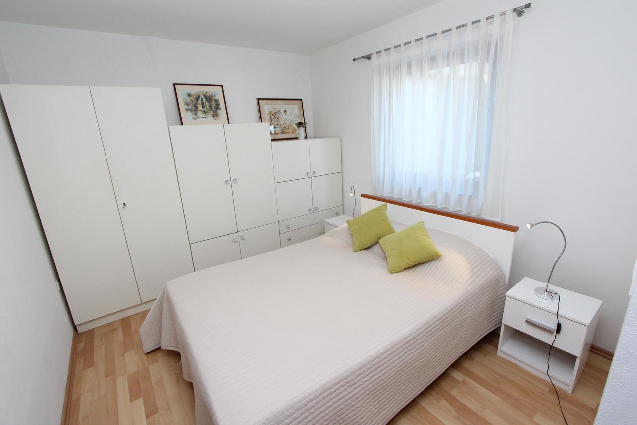 Apartment Irena Pula Exterior foto